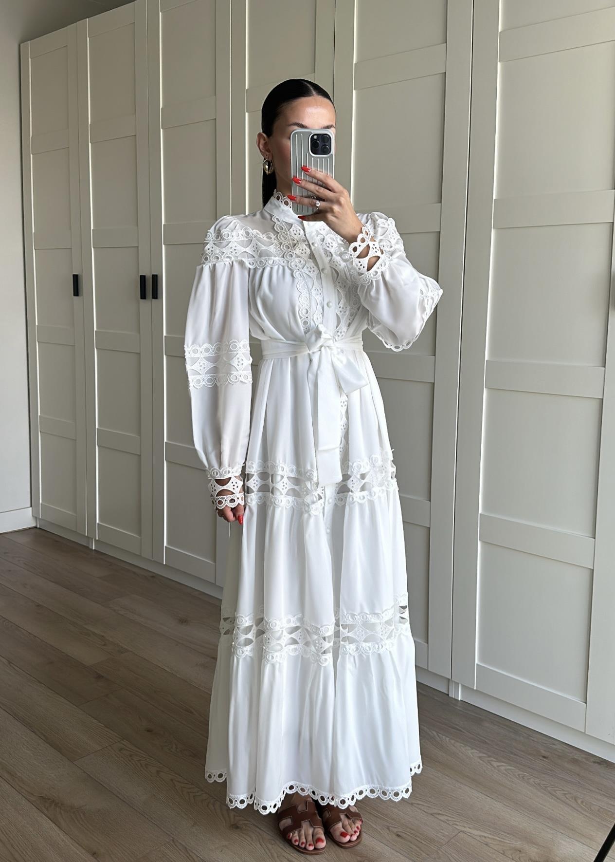 Taila Güpürlü Elbise