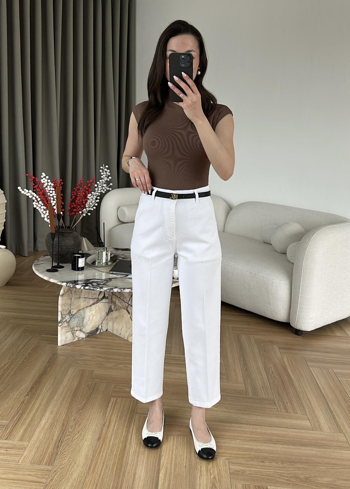 Paçası Dikişli Balon Mom Jean