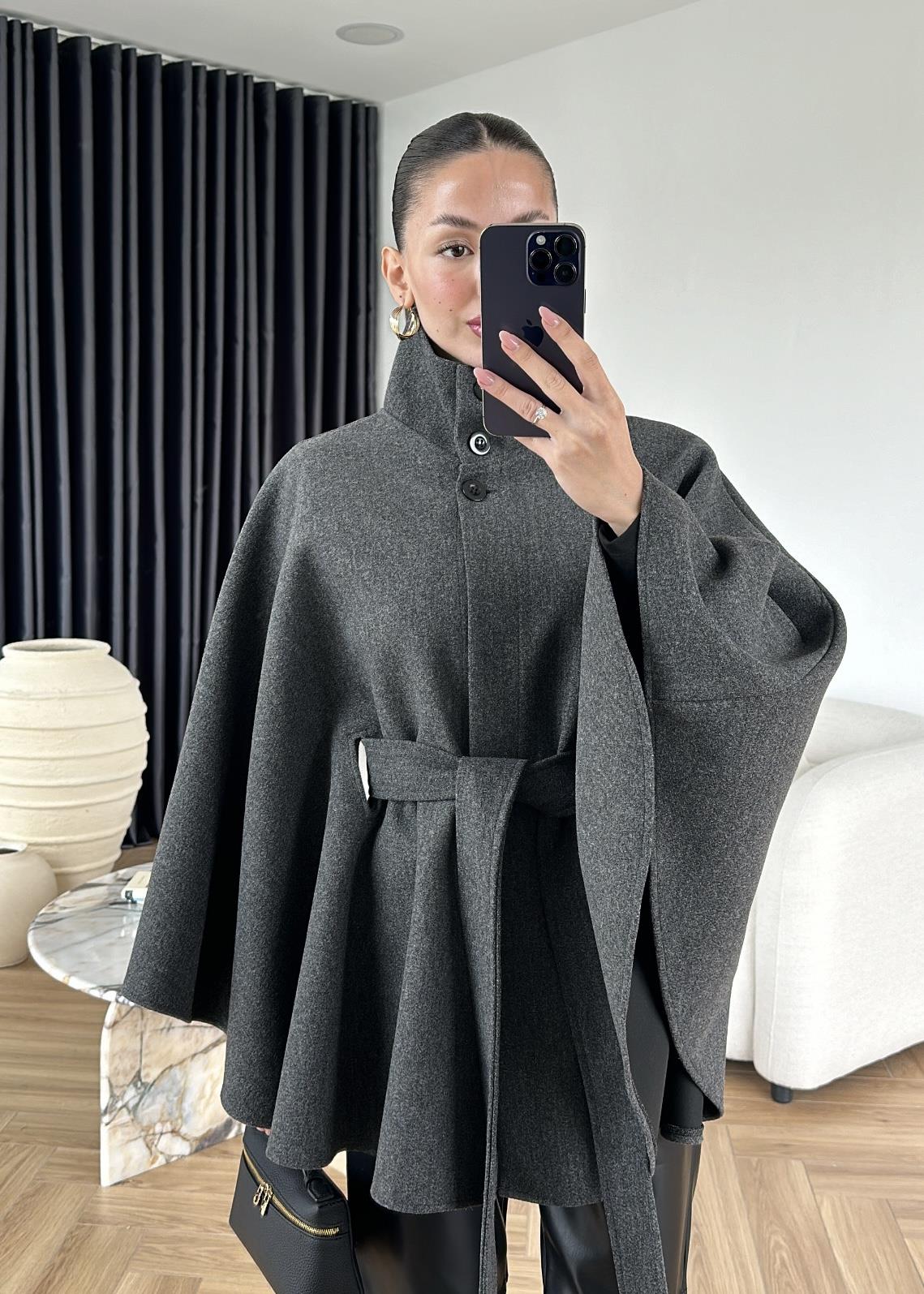 Kaşe Bağlamalı Panço