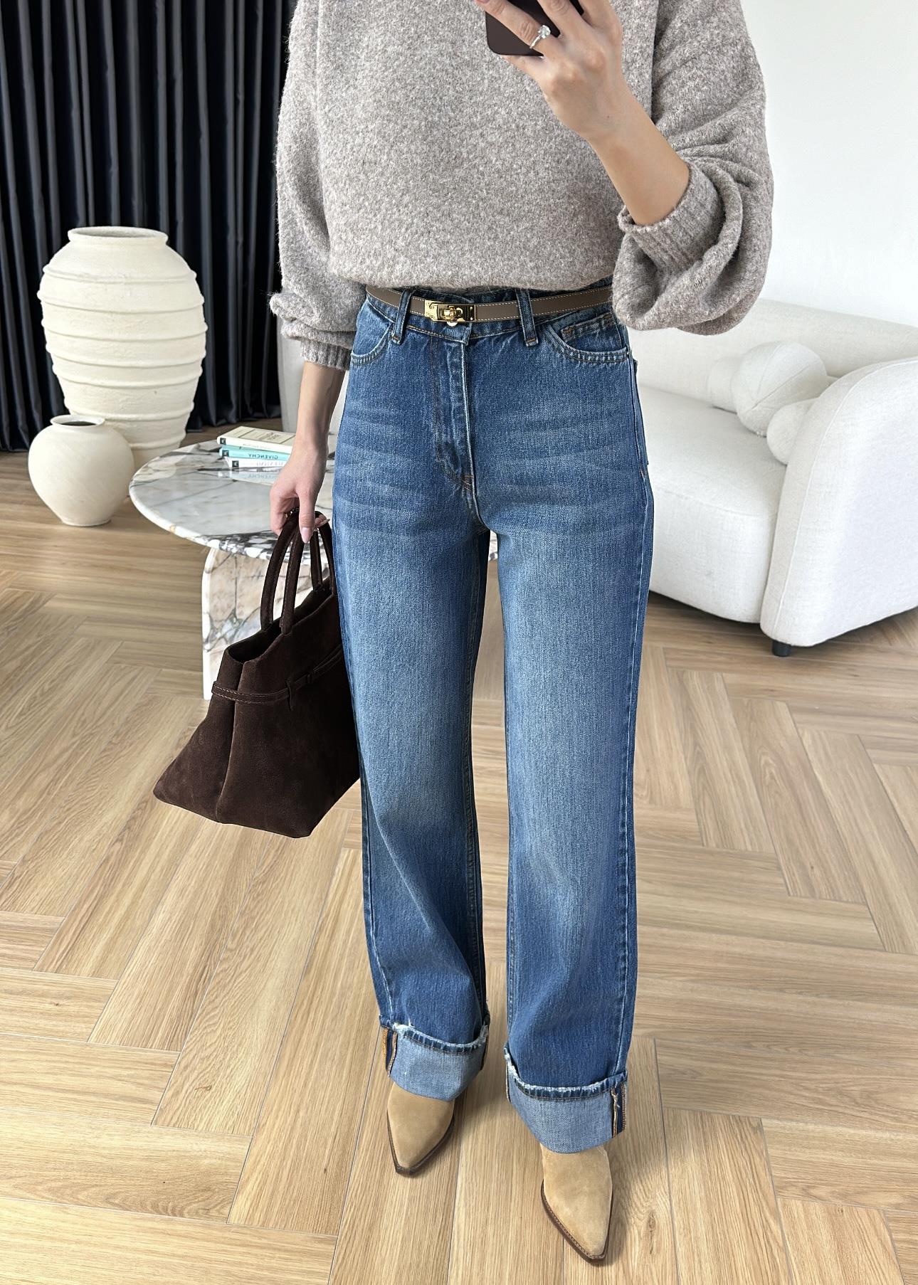 Paça Katlamalı Straight Jean