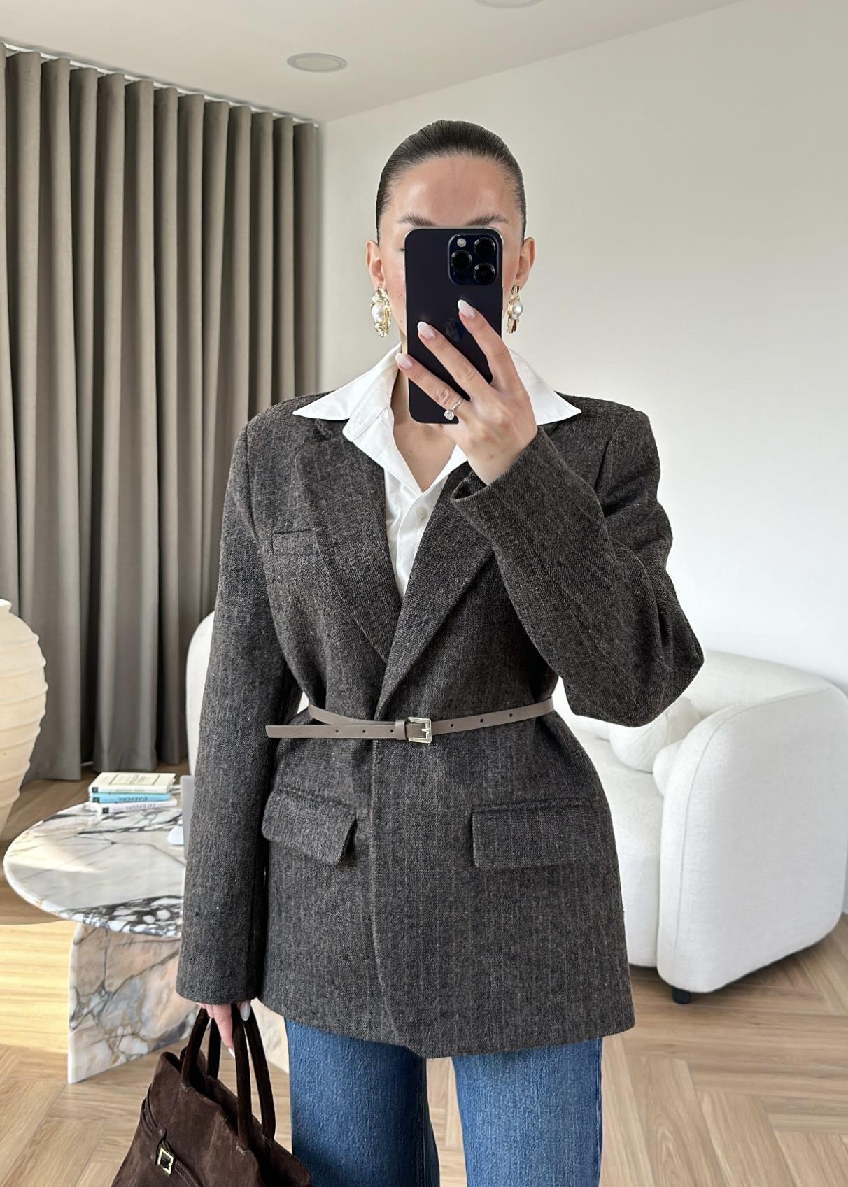 Kaşe Kemerli Blazer