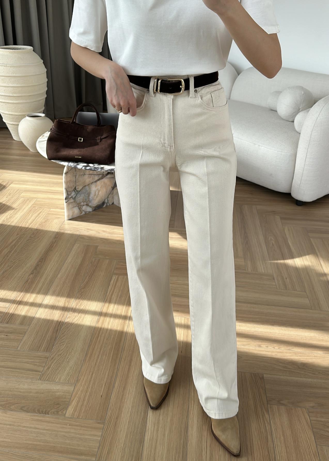 Süet Kemerli Straight Jean