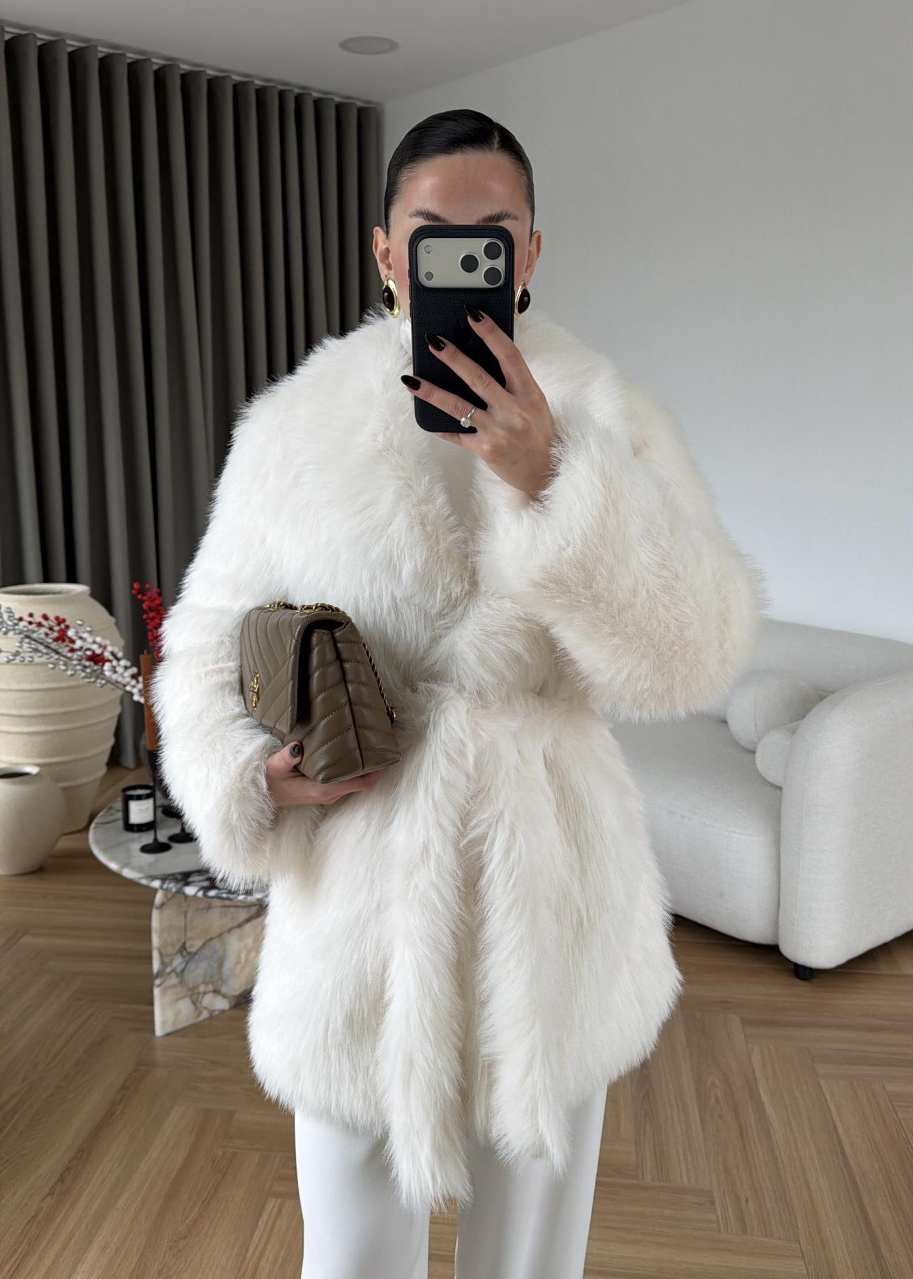 Elite Kuşaklı Kürk