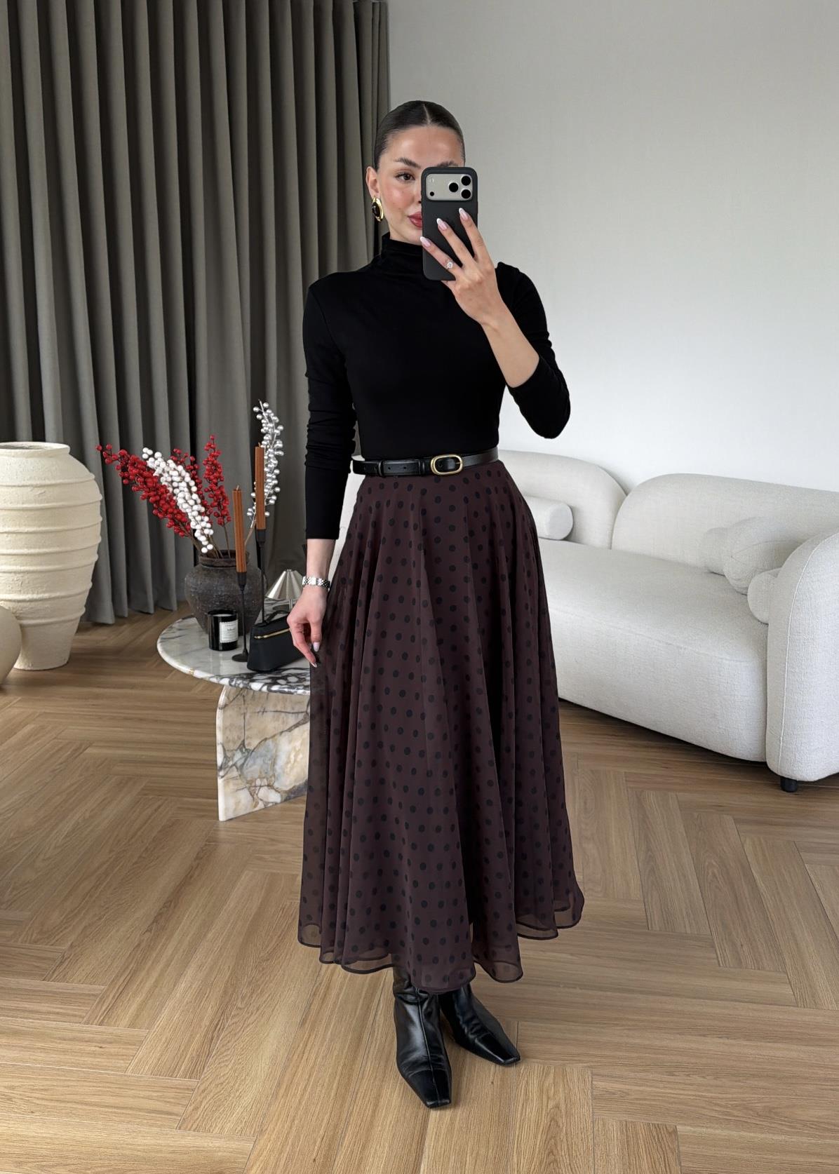 Sara Puantiyeli Şifon Etek