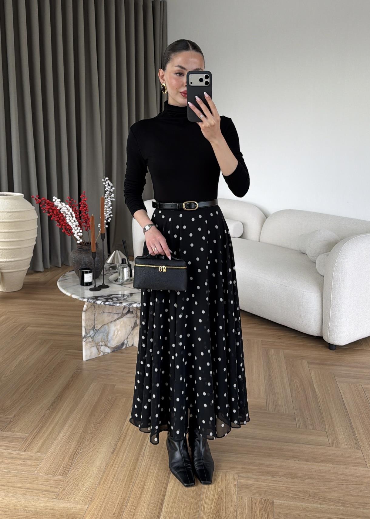 Sara Puantiyeli Şifon Etek