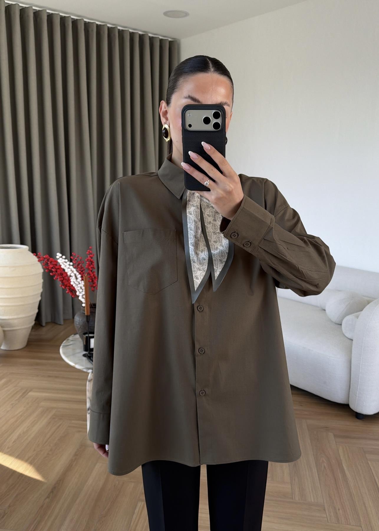 Etnik Fularlı Poplin Gömlek