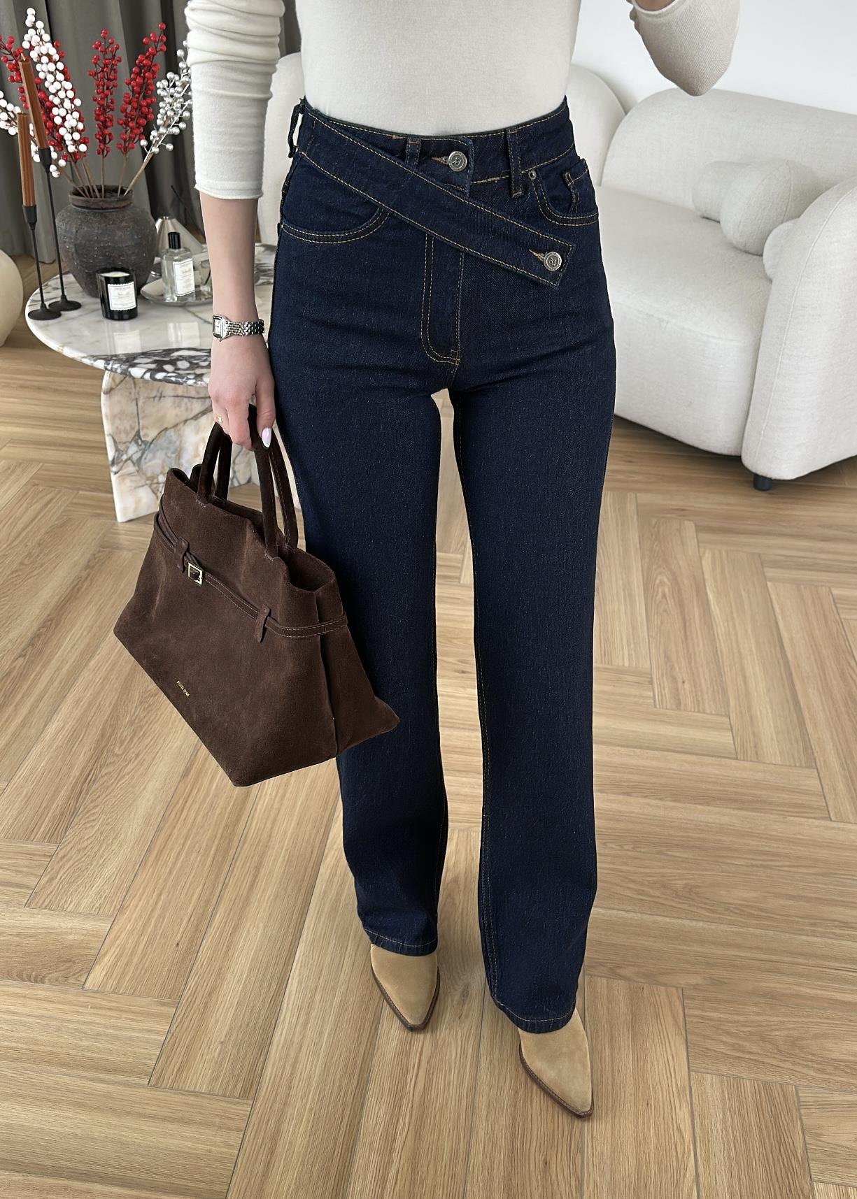 Çapraz Kemerli Straight Jean