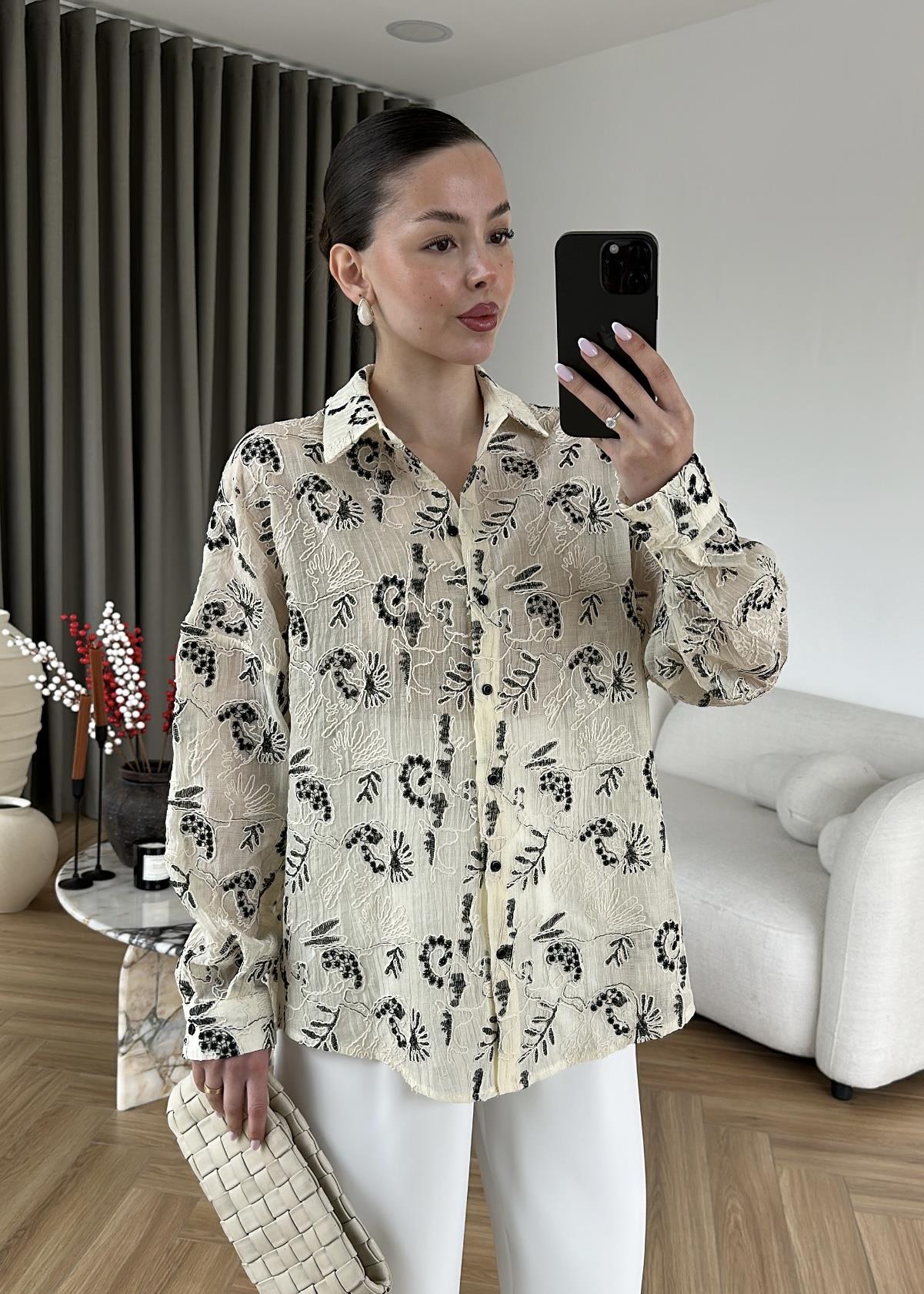 Nakışlı Oversize Gömlek