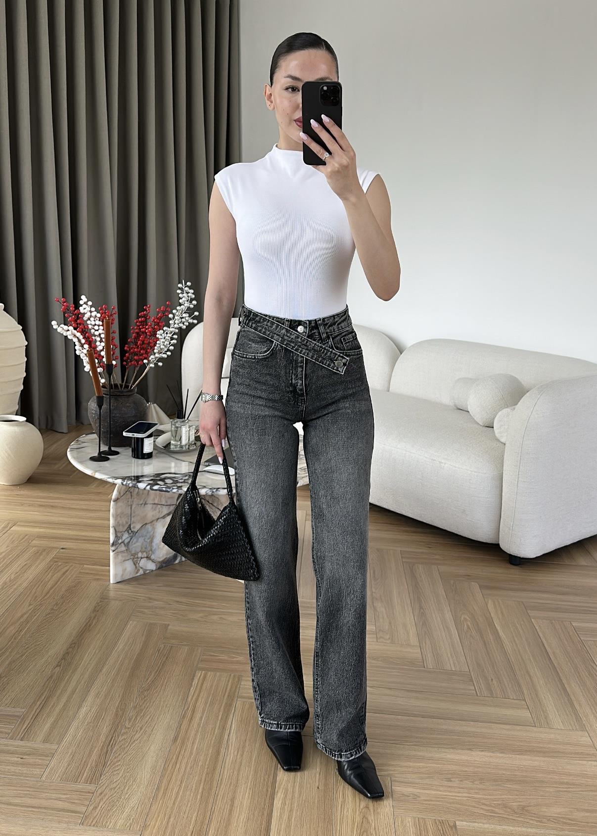 Çapraz Kemerli Straight Jean