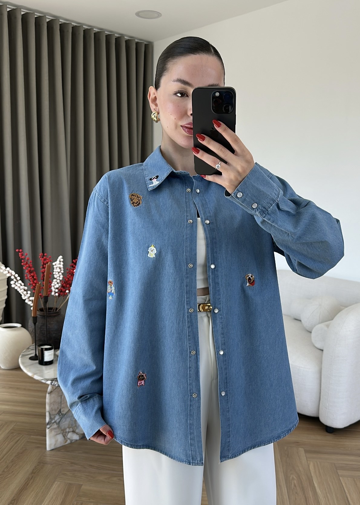 Figürlü Nakışlı Denim Gömlek