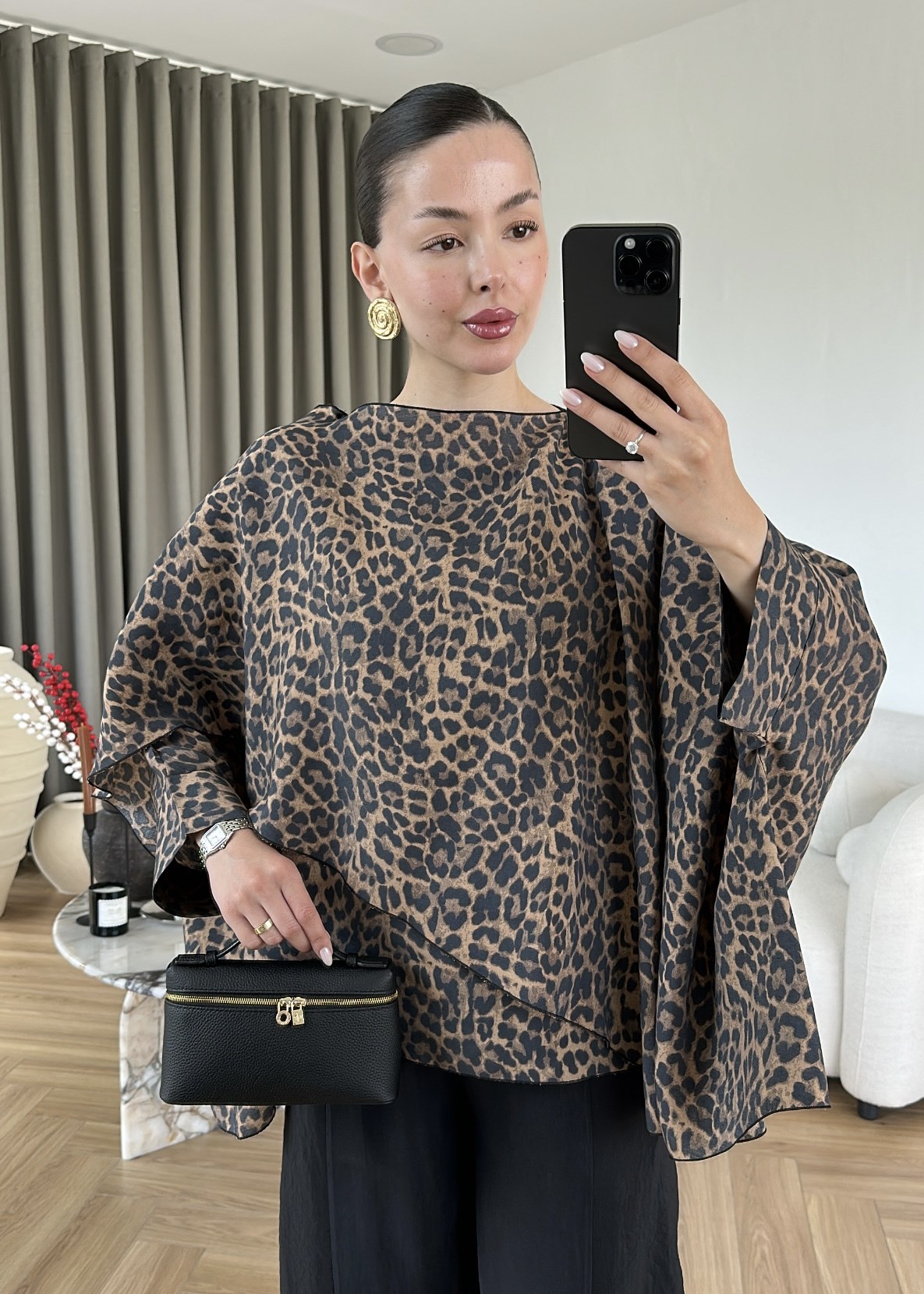 Leoparlı Pelerinli Dökümlü Gömlek