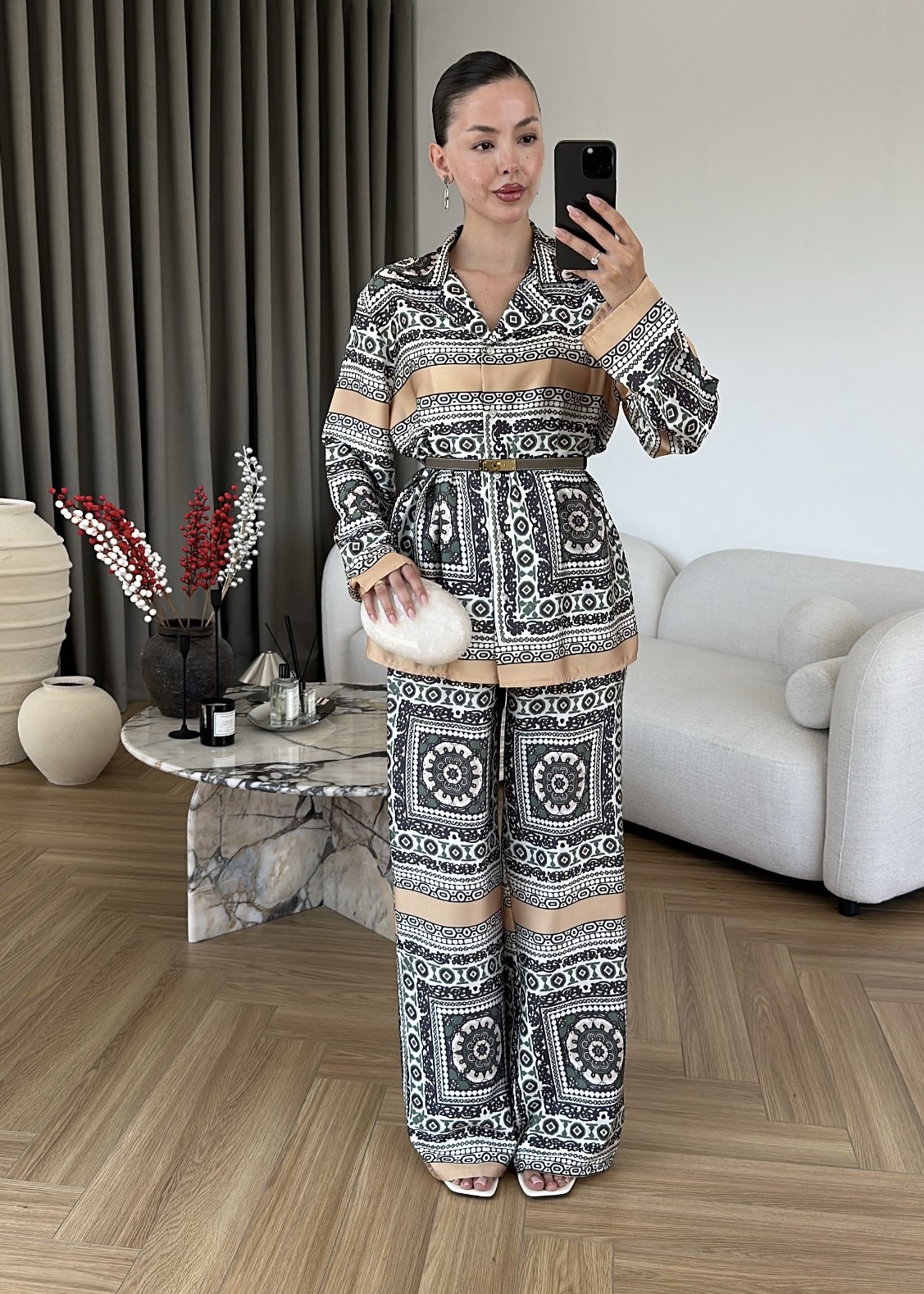 Barok Desenli Saten Takım