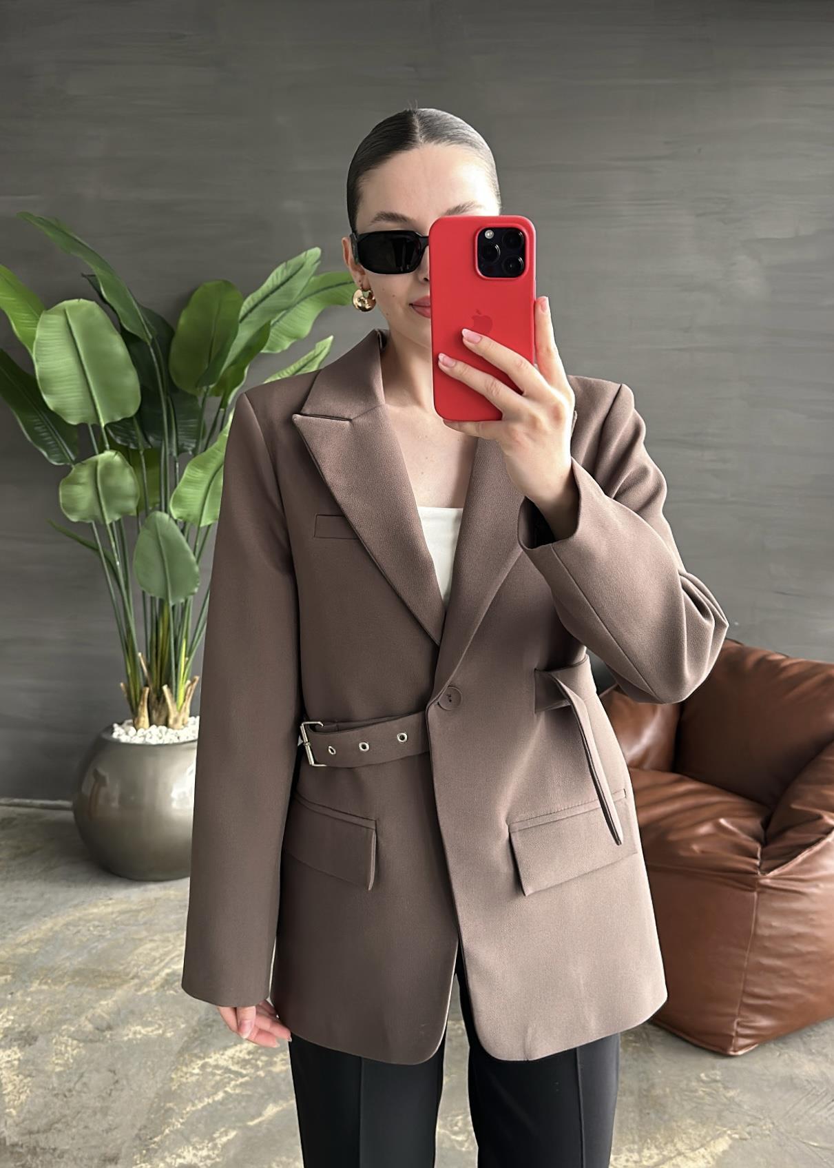 Tasarım Kemer Detaylı Blazer Ceket