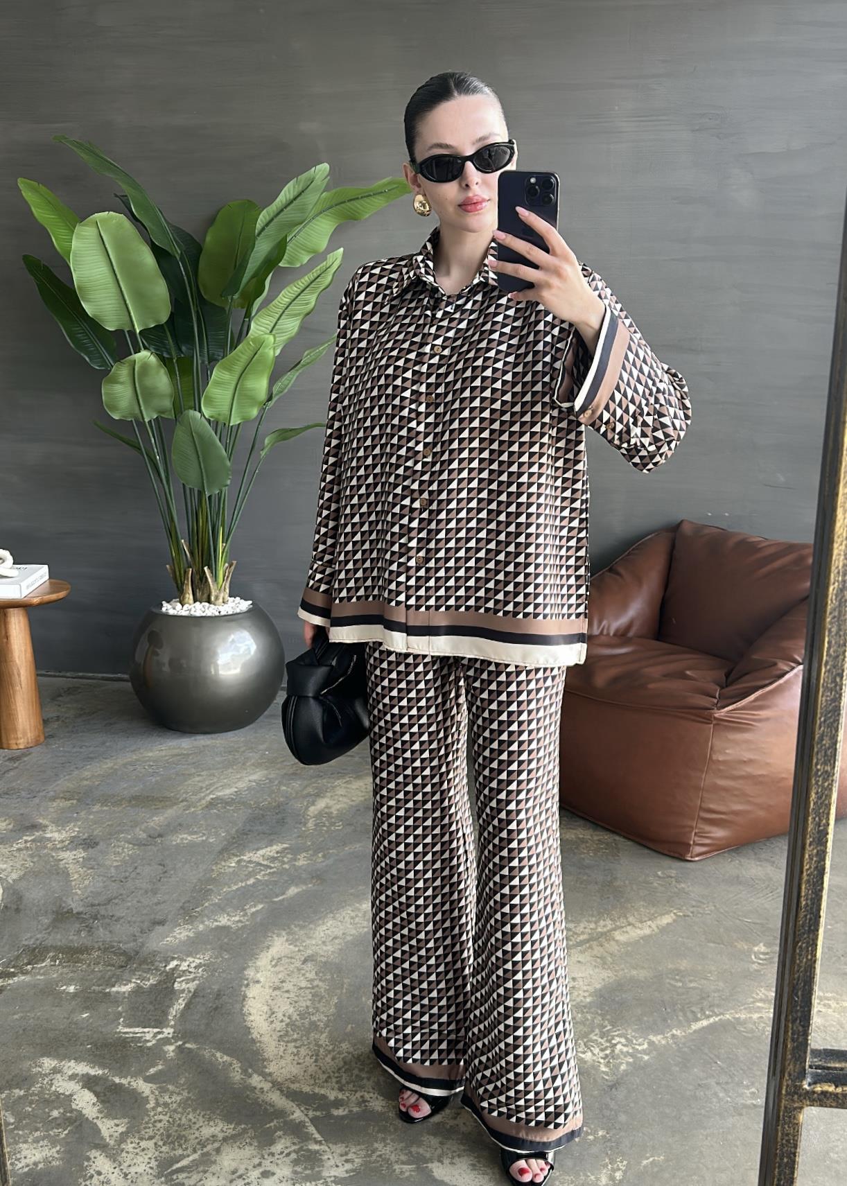 Zigzag Desenli Saten Takım