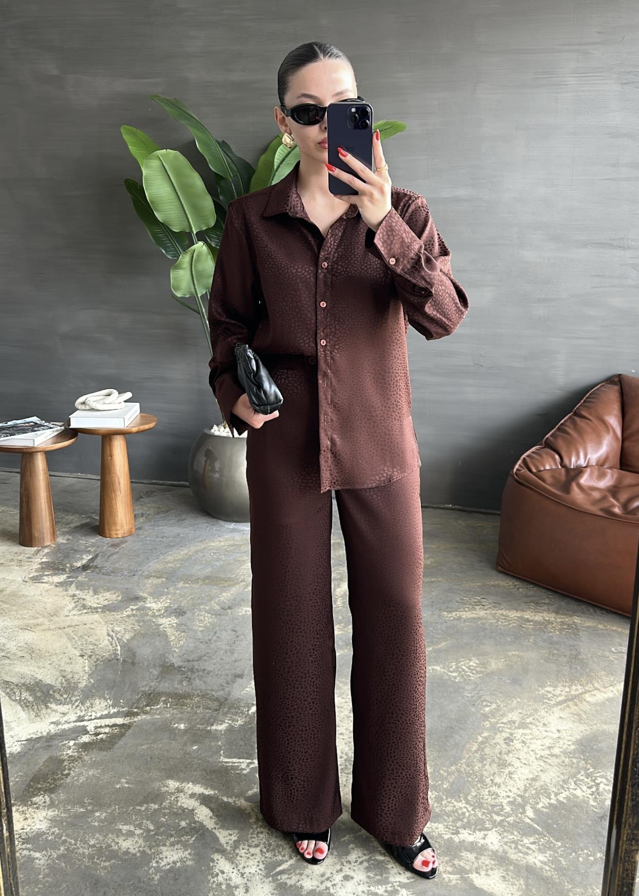 Leopar Jakarlı Pantolonlu Takım
