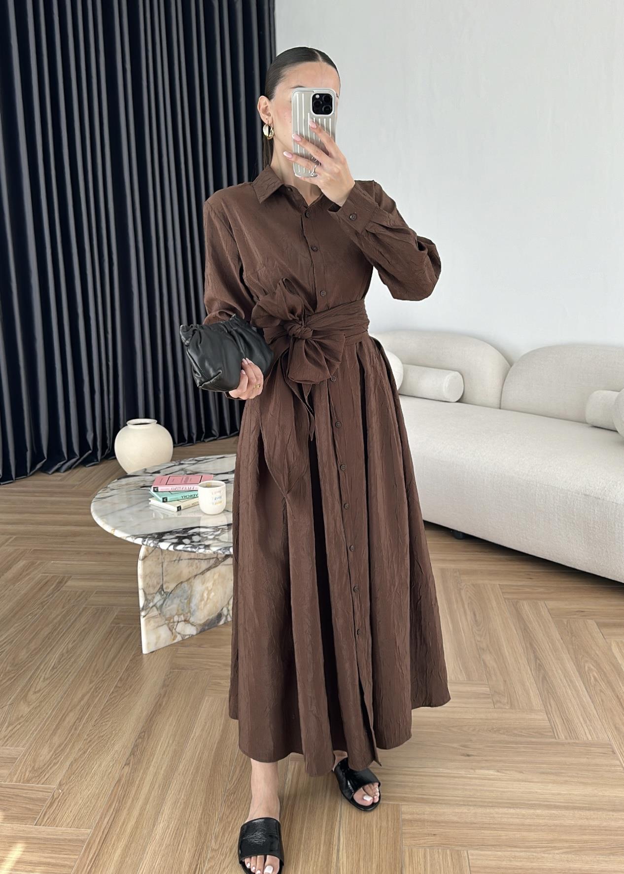Kraşlı Beli Bağlamalı Elbise